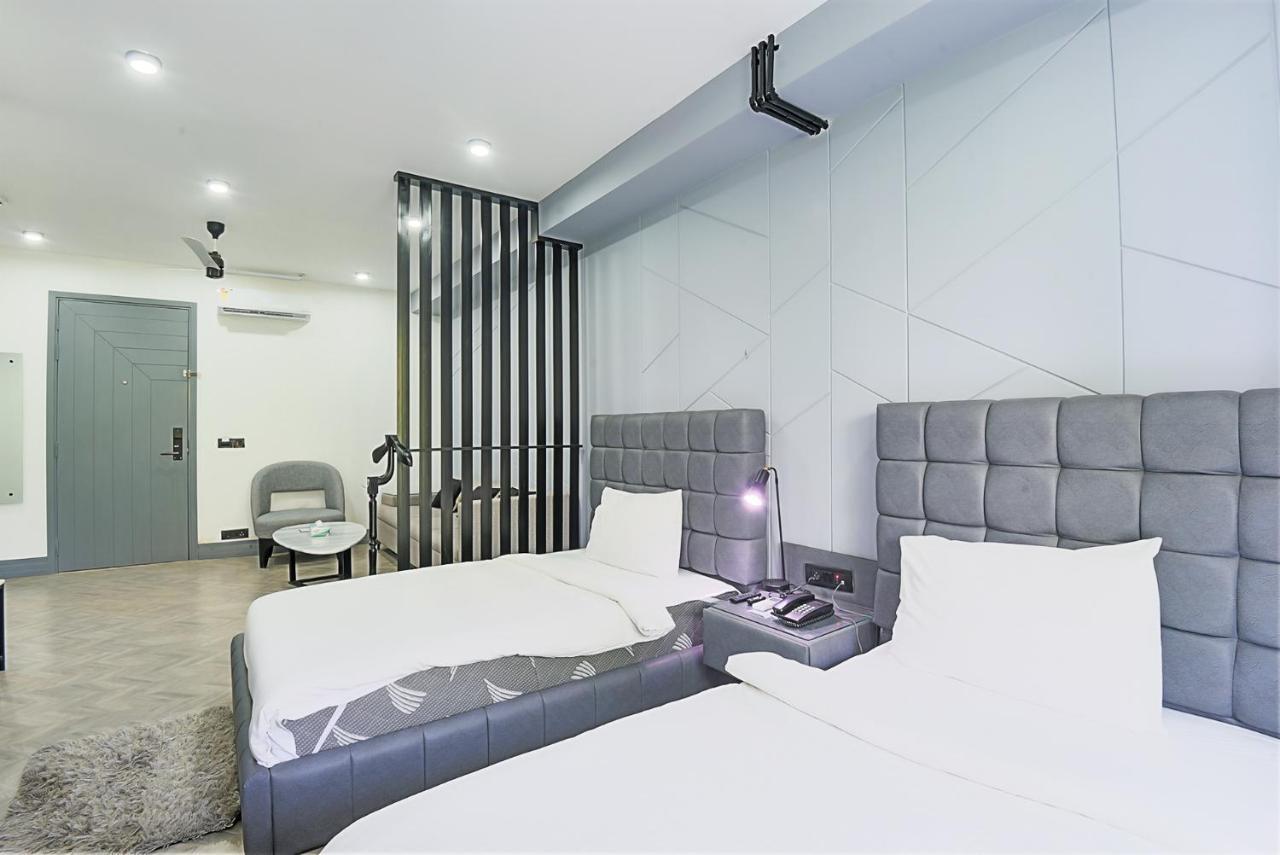 Bedchambers Serviced Apartments - Cyber City Гургаон Экстерьер фото