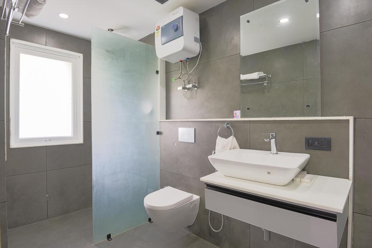 Bedchambers Serviced Apartments - Cyber City Гургаон Экстерьер фото