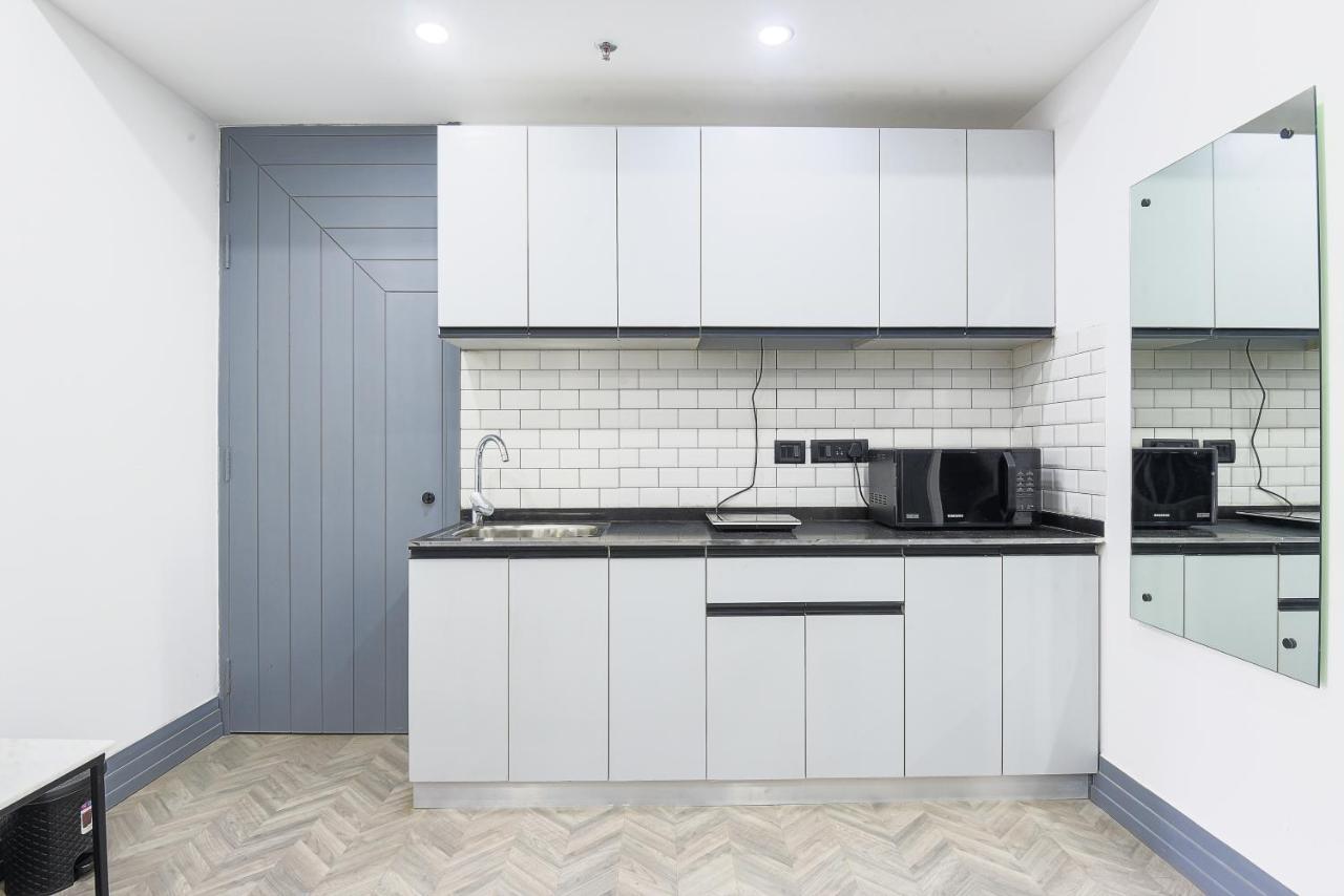 Bedchambers Serviced Apartments - Cyber City Гургаон Экстерьер фото